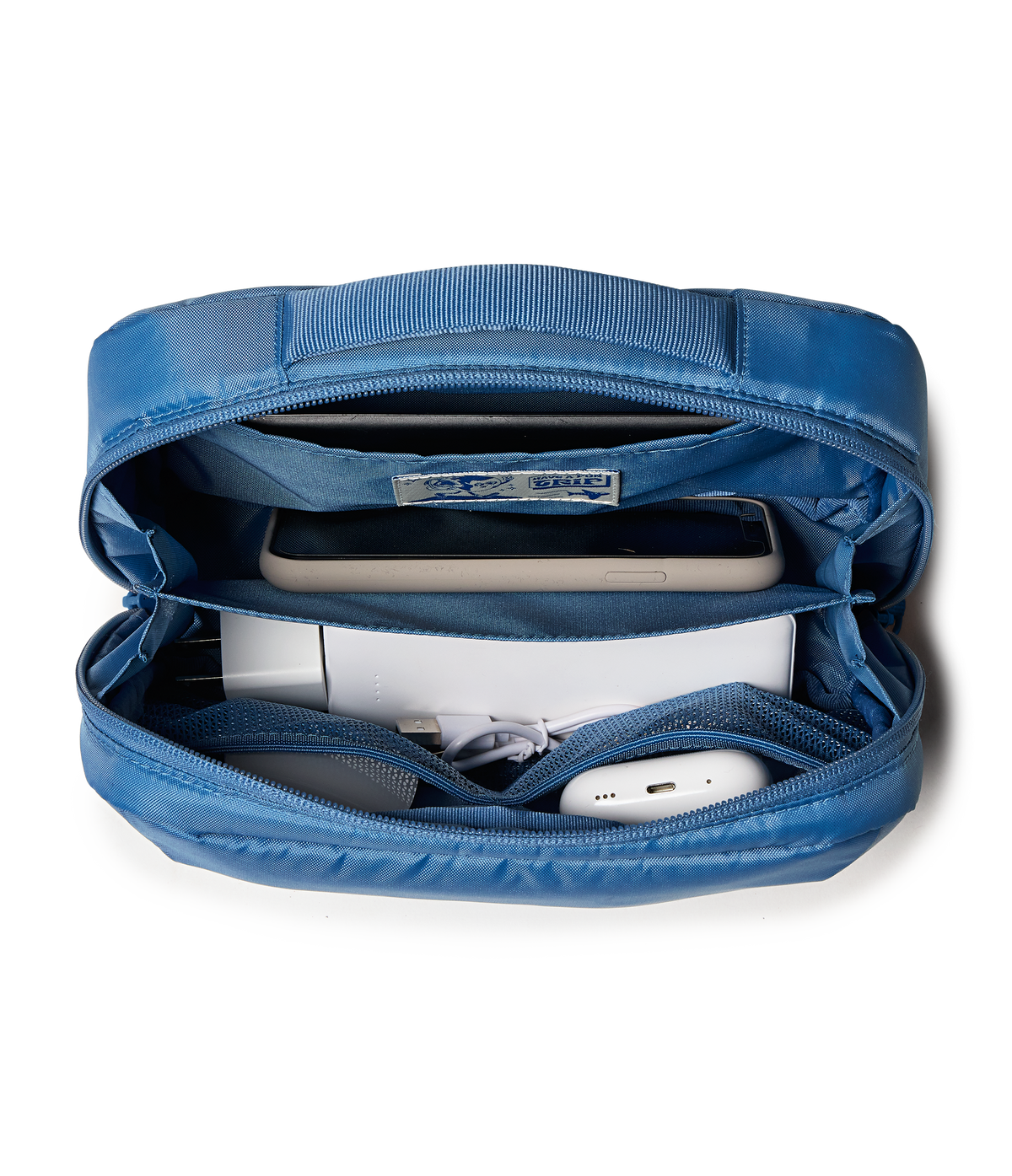 good-latitude-tech-organizer-m3 JS0A86EVEW5-DET3.png