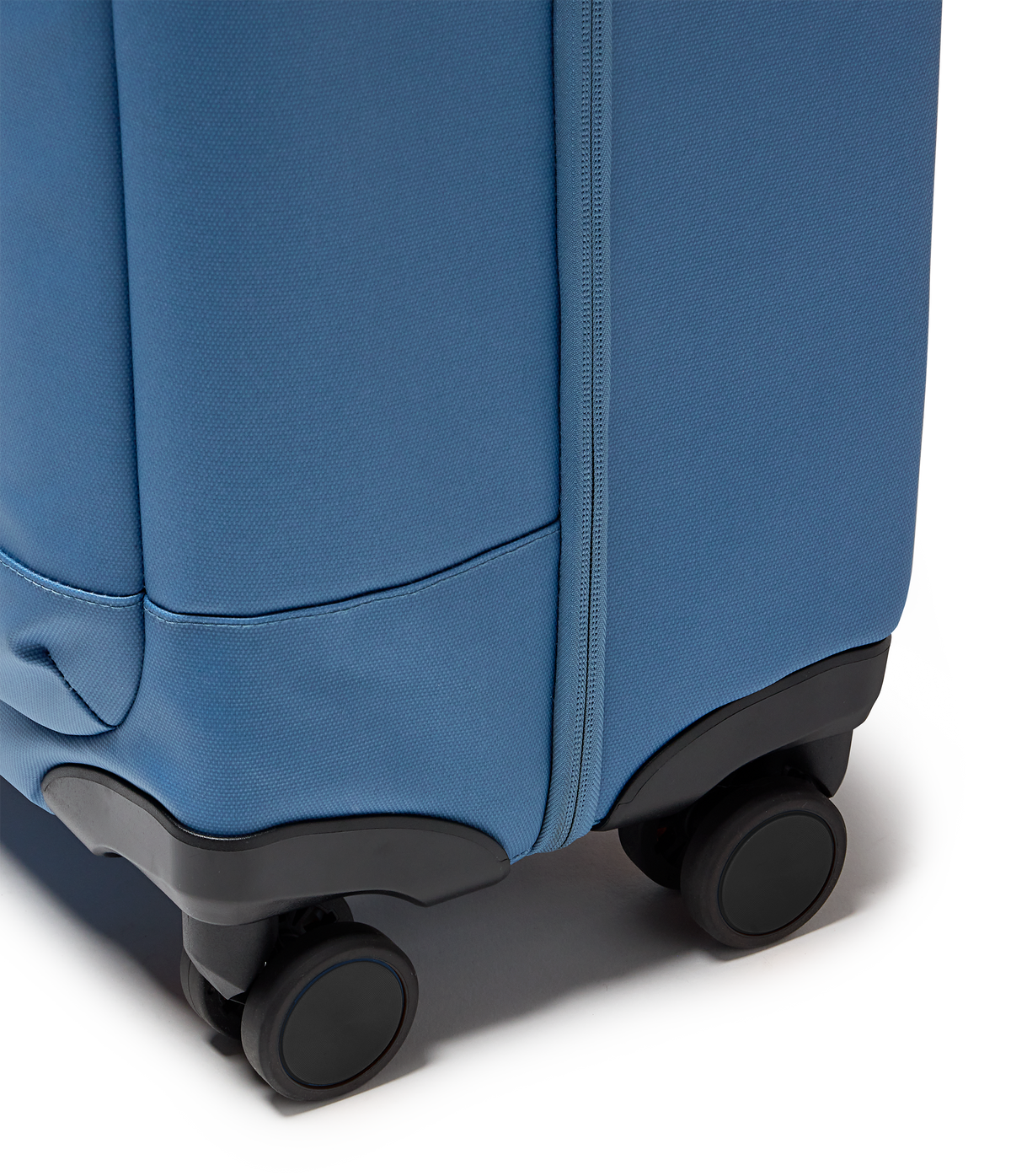 good-latitude-22-carry-on-i0 JS0A8E8BEW5-DET4.png